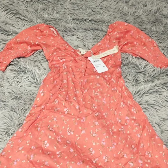 saltwater LUXE Coral Floral Puff Sleeve Dress - Picture 5 of 6